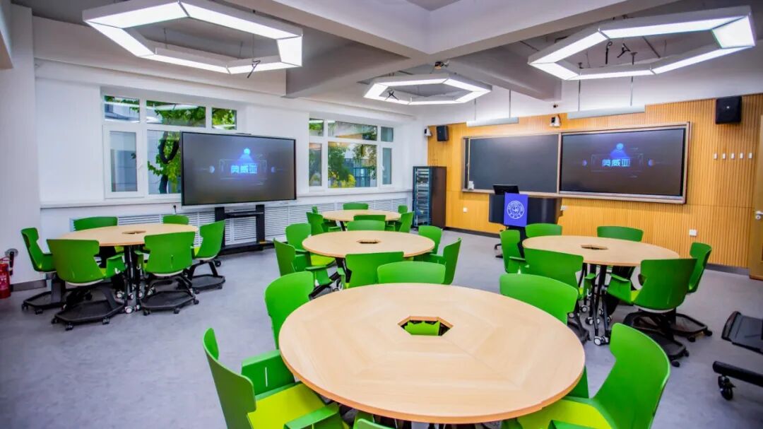 AI賦能，重塑未來！構(gòu)建全周期、多維度的教師培養(yǎng)新范式